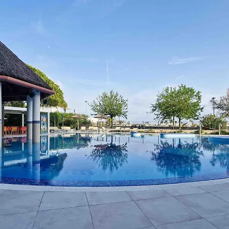 Daire Coastal Getaway With Pool Bibione
