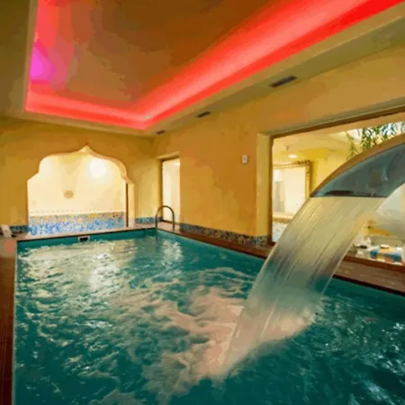 شقة Coastal Getaway With Pool *